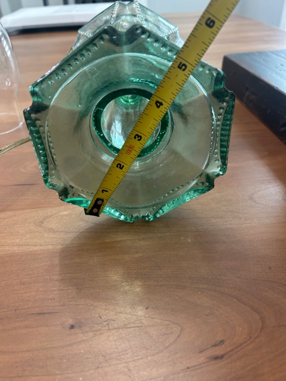 Vintage Seagreen Depression Glass Queen Of Hearts Oil Lamp - Picture 11 of 11